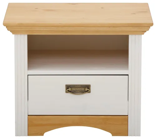 Nachttische aus Kiefernholz von OTTO home