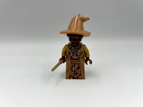 Hogwarts Kammer des Schreckens - Spannendes Spielschloss mit exklusiver Voldemort-Minifigur und 6 magischen Überraschungskarten