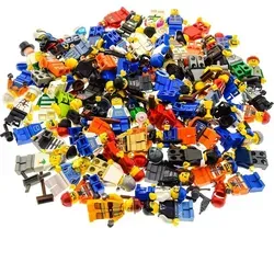 Gemischte LEGO Figuren mit Zubehör
