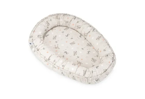 Julius Zöllner Kuschelnest - Nestchen für Babys - Sicherer und komfortabler Ruheort für Neugeborene, ideal für unterwegs oder zuhause, aus 100% Baumwolle und mit hochwertiger Füllung.