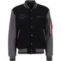 Alpha Industries Varsity Air Force Jacket - Herren Bomberjacke in Schwarz, ideal für die Übergangszeit mit praktischem Reißverschluss und Seitentaschen. Ein stilvolles Must-have für jeden Kleiderschrank!