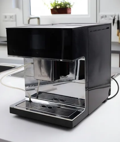 Miele CM 7500 Kaffeevollautomat automatische Entkalkung Black