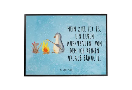 Mr. & Mrs. Panda Schreibtischunterlage Pinguin Lagerfeuer - Eisblau - Geschenk, Bürobedarf, Schreibtischunte, (Packung, 1 tlg., Schreibtischunterlage Pinguin Lagerfeuer)