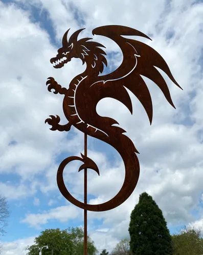 Ehrfürchtiger Drache 60x44cm + Stab Edelrost Gartenstecker Rost Metall Dragon