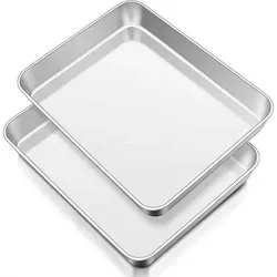 Edelstahl Backblech Rechteckig 2er Set 31,8×24,8×5cm - Das hochwertige Edelstahl Backblech im praktischen 2er Set (31,8 × 24,8 × 5 cm) ist ideal für vielseitige Backprojekte. Mit robustem Design und einfacher Reinigung wird es zum unverzichtbaren Küchenhelfer für Kuchen, Aufläufe und mehr.