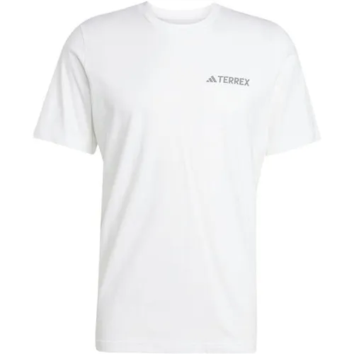 adidas Terrex Herren Graphic T-Shirt (Größe M, weiss) - T-Shirts Funktion: Weiches Baumwollshirt mit moderner Berggrafik, perfekt für entspannte Tage in der Natur oder im Alltag.