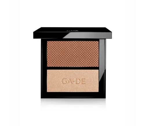 GA-DE Rouge GA-DE Velveteen Blush & Shimmer Duet - Kompaktes Rouge- & Highlighter-Duo für strahlende Akzente. Ideal für alle Hauttöne, leicht zu verblenden und perfekt für unterwegs. Das elegante Etui mit Spiegel macht es zum idealen Begleiter für schnelle Touch-ups.