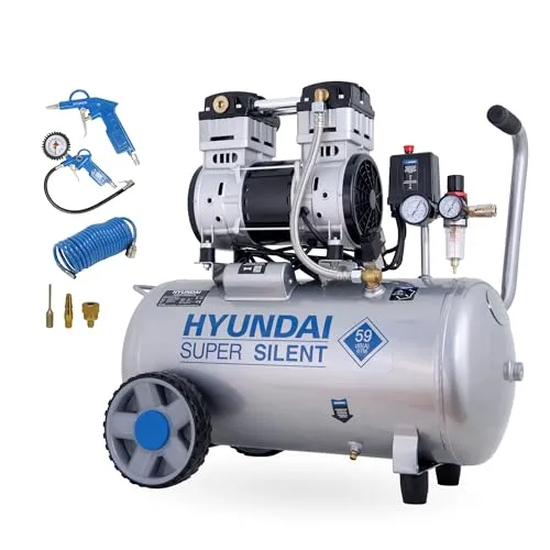 HYUNDAI Silent-Kompressor SAC55753 SET - Ölfreier 50L Kompressor mit leisen 59dB, ideal für sensible Anwendungen wie Lackierarbeiten. Hohe Ansaugleistung von 232 L/Min bei 8bar, ausgestattet mit Zubehör für vielseitige Nutzung.