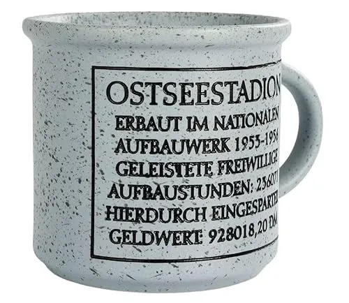 Hansa Rostock Tasse Gedenktafel Ostseestadion - Genieße deinen Kaffee mit der Hansa Rostock Tasse Gedenktafel Ostseestadion. Diese Tasse verbindet Fußballgeschichte mit modernem Design – ideal für Fans! Volumen: 0,3l