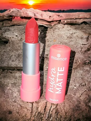 Essence Hydra Creamy MATTE Lippenstift 406 Cherrific Squalan Hyaluron Rot