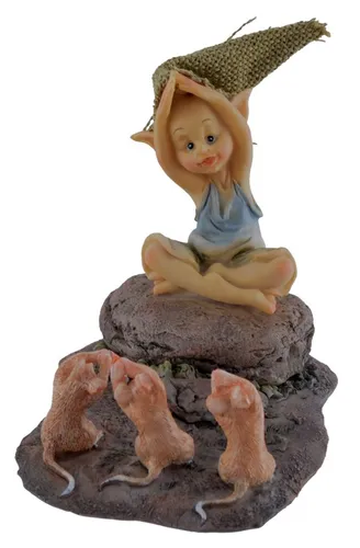 Vogler Dekofigur Pixie und 3 Mäuse bei der Yogastunde – 10 cm Fabelwesen - Charmante Dekofigur aus Polyresin, ideal für kreative Wohnakzente. Perfekt für Liebhaber von Fantasie und einzigartigen Dekorationen.