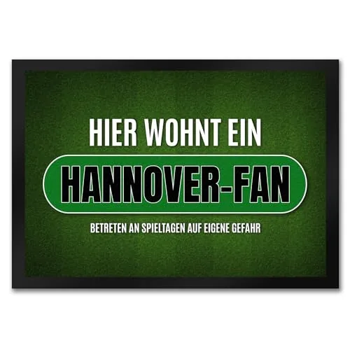 trendaffe - Hier wohnt EIN Hannover-Fan Fußmatte mit Rasen Motiv Fußball Stadion Ball Fan