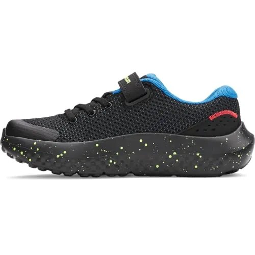 Under Armour Jungen Surge 4 AC Laufschuhe - Leichte und atmungsaktive Laufschuhe für Kinder, mit hervorragender Dämpfung und Energierückgabe für optimalen Laufkomfort.