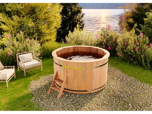 Finntherm Holz Badefass Bergen - Hot Tub für 6-8 Personen - Badewannen mit Sprudelfunktion für den Außenbereich, ganzjähriger Badespaß mit stabiler Konstruktion aus nordischer Fichte und Edelstahl, inkl. Einstiegsleiter und schneller Aufbau.