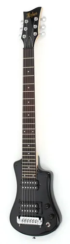 Höfner Shorty Deluxe BK B-Stock E-Gitarre - B-Stock E-Gitarre aus den 80ern, Linde Korpus, 2 Humbucker Pickups, inkl. Tasche, ideal für Einsteiger und Liebhaber von Vintage-Sound.