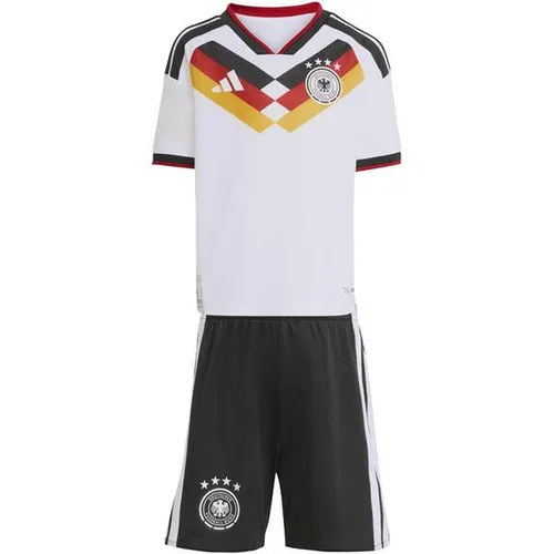 ADIDAS Kinder Fananzug Deutschland DFB WM 2026 Replika Heim-Set - Sportbekleidung für junge Fußballfans, mit innovativen Climacool und Aeroready Technologien für optimalen Tragekomfort und Bewegungsfreiheit.