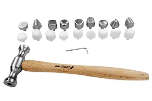 Hammer-Set mit 18 auswechselbaren Einsätzen - Hämmer, vielseitig einsetzbares Set mit 18 verschiedenen Einsätzen für präzises Arbeiten, inklusive praktischem Holzkasten zur Aufbewahrung.