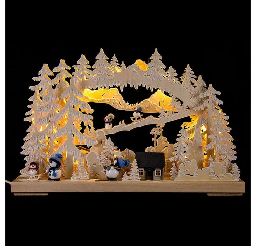 RATAGS Kunsthandwerk Schwibbogen 3D-Schwibbogen Schneemannglück (43x30cm) - Erleben Sie winterliche Stimmung mit dem Schwibbogen Schneemannglück. Handgefertigt aus hochwertigem Holz, bringt er festliche Freude in Ihr Zuhause. Ideal als stimmungsvolles Deko-Element für die kalte Jahreszeit.