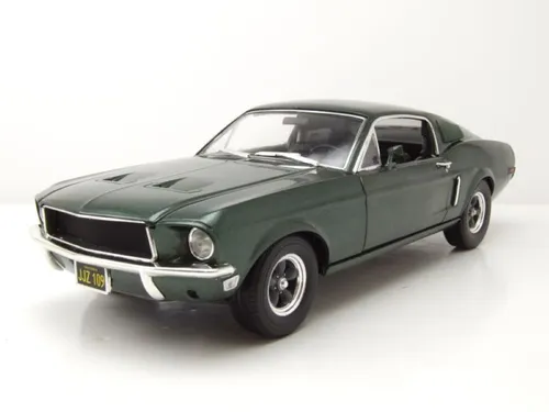 Ford Mustang GT Fastback 1968 Modell 1:18 - Detailgetreues Modell des legendären Sportwagens in Grün. Türen und Haube sind funktional, ideal für Sammler und Enthusiasten. Mit OVP und hochwertigem Die-Cast-Material.