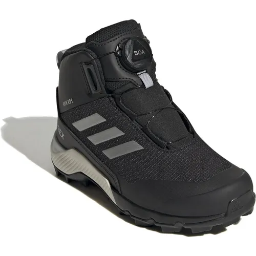 adidas Terrex Winter Mid BOA RAIN.RDY Wanderschuhe - Hochwertige Wanderschuhe mit verstellbarem BOA Fit System und PrimaLoft Isolation für optimalen Komfort und Wärme bei winterlichen Bedingungen.