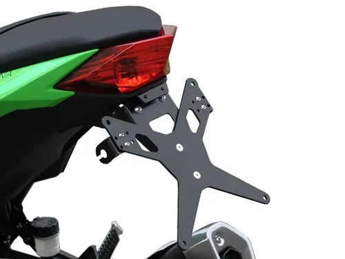 ZIEGER Kennzeichenhalter X-Line für Kawasaki Ninja 300 - Hochwertiger Kennzeichenhalter für Kawasaki Ninja 300 BJ 2013-16, schwarz pulverbeschichtet, verstellbarer Neigungswinkel und keine TÜV-Eintragung nötig.