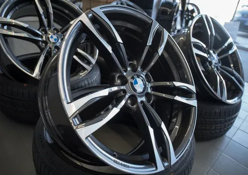 Ultra Wheels UA11 Boost black 8.5x19 ET30