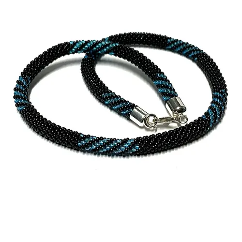 tolle Häkelkette blau / schwarz mit 925 Silber Verschluß 47 cm Handarbeit