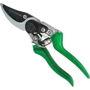 Grüntek Gartenschere FALKE - Bypass mit 20mm Schneidleistung - Baumscheren & Gartenscheren, ergonomisch geformte Griffe und hochwertige Klinge aus japanischem SK5-Stahl für präzise Schnitte im Garten.