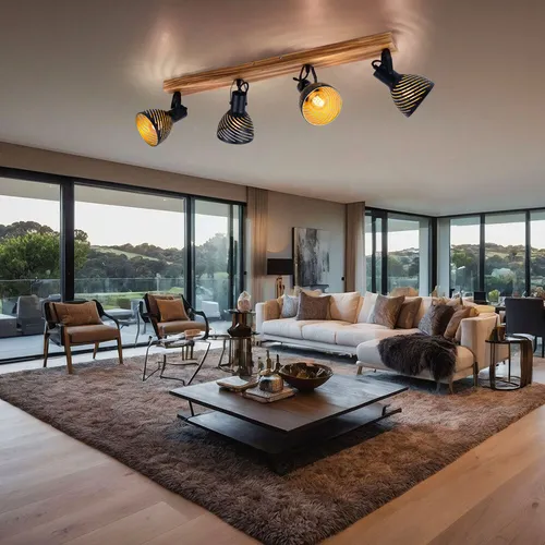 Braun Goldfarbene Deckenlampe mit 4 Flammigen Deckenspots - Lampen mit schwenkbaren Spots aus Metall und Holz, individuell gestaltbar mit E27 Leuchtmitteln für perfekte Lichtatmosphäre.