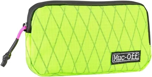Muc-Off Essentials Wasserfeste Tasche - Fahrradtasche aus robustem 900D Polyester, wasserabweisend und ideal für die sichere Aufbewahrung von Ersatzschläuchen, Reifenhebern und Handy während Ihrer Fahrt.