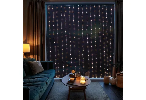 LED Lichtervorhang mit 400 warmweißen LEDs von Marelida