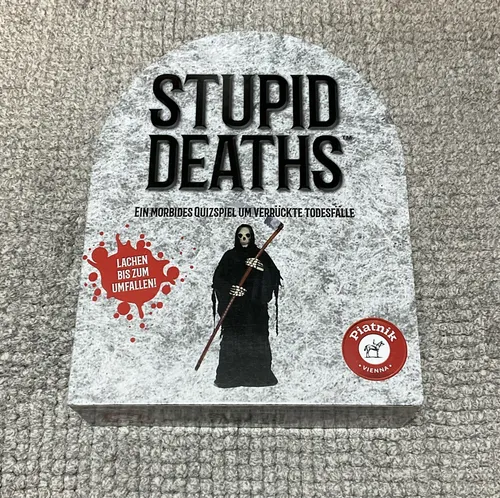 Stupid Deaths - Piatnik - Gesellschaftsspiel mit schwarzem Humor, ideal für lustige Spielabende mit Freunden und Familie.