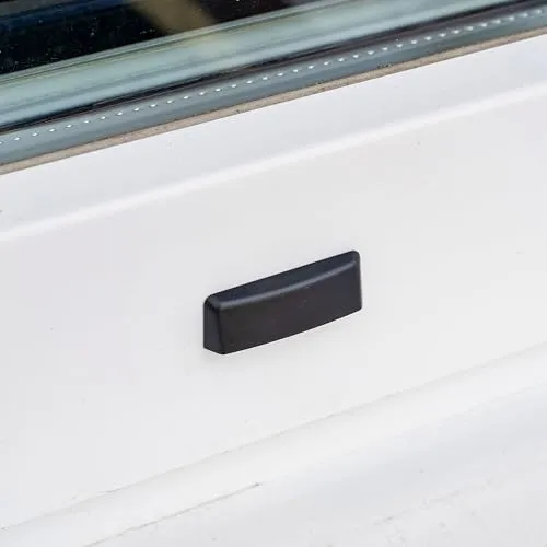 Fensterschlitzkappen, 12 Stück, Schwarz RAL 9005, Abdeckung für Schlitz Fräsungen ab 24 bis 35 mm Länge, Wasserschlitzkappen für Kunststoff- und Aluminiumprofil Fenster Rahmen, Fensterentwässerung