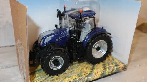 Britains 43341 in 1:32, New Holland T7.300 Blue Power blaumetallic, NEU in OVP