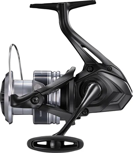 Shimano Fishing Aero BB C5000 Frontbremsrolle - Angelrolle mit deaktivierbarer Rücklaufsperre, ideal für Posen- und Feederangeln. Mit kaltgeschmiedetem Aluminium und X-Ship System für optimale Wurfperformance und Schnurverlegung.