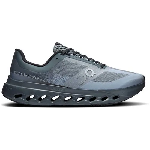 ON Herren Laufschuhe Cloudsurfer Next – Leicht und Dynamisch - Erlebe den Cloudsurfer Next mit innovativer CloudTec Phase® für ein müheloses Laufgefühl. Ideal für alle Sportarten, die Komfort und Leistung vereinen.