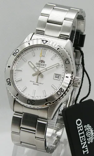 Orient Sportuhr RA-AC0Q03S10B - Hochwertige Armbanduhr für Herren mit Edelstahlgehäuse, Saphirglas und 20 ATM Wasserdichtigkeit – ideal für Sport und Abenteuer!