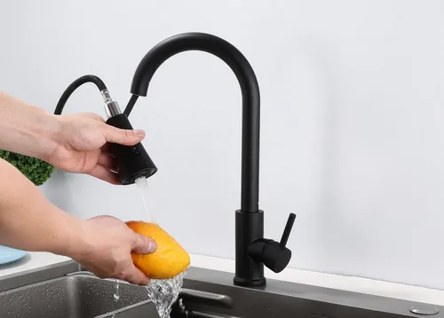 Homeline Küchenarmatur 360° Wasserhahn - Spültischarmaturen mit ausziehbarem Wasserhahn in elegantem Schwarz. Genießen Sie Komfort und Hygiene mit präziser Wassersteuerung – ideal für moderne Küchen!