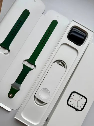 Produktbild Apple Watch Series 7 GPS 45mm Alu Grün