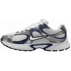 Nike Sportswear V5 RNR Sneaker Y2K Design Weiß 42 EU - Sportlicher Sneaker im Y2K-Stil mit Cushlon-Dämpfung für hohen Tragekomfort. Ideal für den Alltag oder sportliche Aktivitäten. Fällt klein aus, bitte eine Größe größer bestellen.