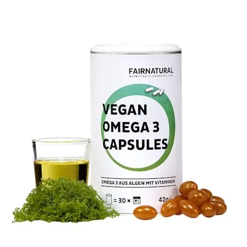 FAIRNATURAL® Omega 3 Kapseln Vegan Hochdosiert - 403mg DHA & 97mg EPA - Omega-3 Öl aus nachhaltigen Mikroalgen, 100% vegan und hochdosiert. Angereichert mit Vitaminen D3, B12 & K2 für optimale Gesundheit ohne Meeresbelastung.