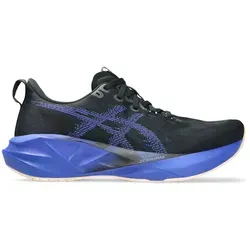 ASICS Novablast 5 Neutralschuh Herren – Schwarz/Blau, Größe 41,5 - Der ASICS Novablast 5 begeistert mit leichtem Design und dynamischer Dämpfung. Ideal für tägliches Training, bietet er optimalen Halt und Traktion für ein geschmeidiges Laufgefühl.