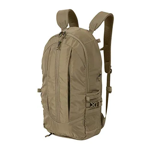 Helikon-Tex Groundhog Rucksack - Nylon - Coyote - Wanderrucksack mit 10 L Kapazität, ideal für Outdoor-Abenteuer. Aus robustem Ripstop Nylon, ausgestattet mit einem komfortablen Air Mesh Rückenpolster und vielseitigen Taschen für optimale Organisation.