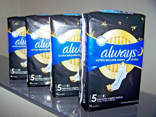 Slipeinlagen & Binden von Always