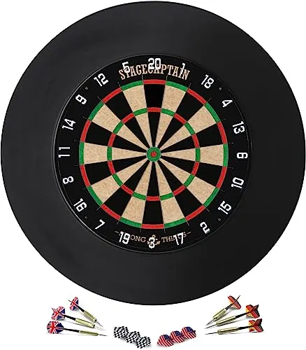 Stagecaptain DBS-1715C BullsEye Champion Dartscheibe Surround Set - Dartscheibe aus Sisal mit extra dünner Drahtspinne, inklusive 6 Steeldarts und Dart-Surround, ideal für Turniere und das perfekte Spielerlebnis.