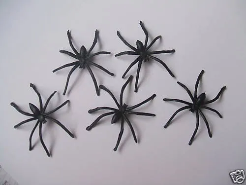 Spinne Spinnen Spider Kunstsstoff Deko Halloween Herbst Spiderman 5 x