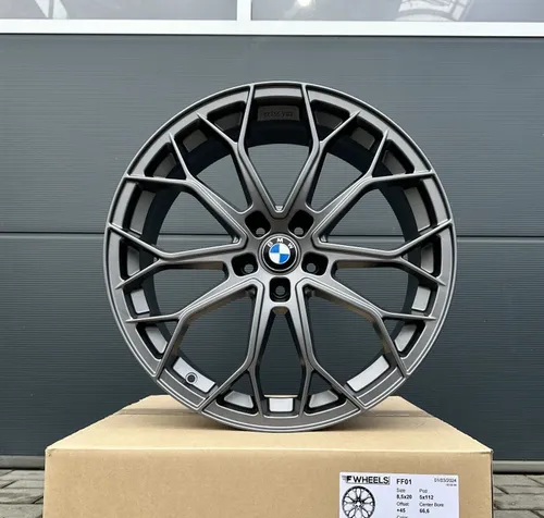 FF Wheels FF01 black painted 8.5x20 ET35
