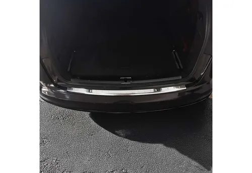 OMAC Ladekantenschutz für Audi A6 C7 Avant 2011-2018 - Abdeckblenden, aus rostfreiem Edelstahl für maximale Haltbarkeit und einfachen Schutz vor Kratzern beim Be- und Entladen, passgenau und schnell montiert.