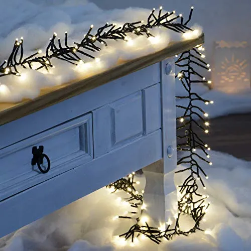 LED Clusterlichterkette warmweiß mit Timer und 8 Programmen - Lichterkette mit 1152 warmweißen LEDs, 8,5 Meter lang, ideal für Innen und Außen. Integrierter Timer und 8 verschiedene Leuchtmodi sorgen für individuelle Lichtakzente.