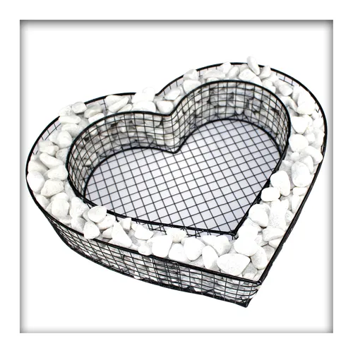 Herz Gitter Grabschmuck - 8 cm Hoch mit Zierkies - Gartenfiguren & Verzierungen - Eleganter Grabschmuck aus Metall, ideal zur liebevollen Grabgestaltung und Erinnerung.